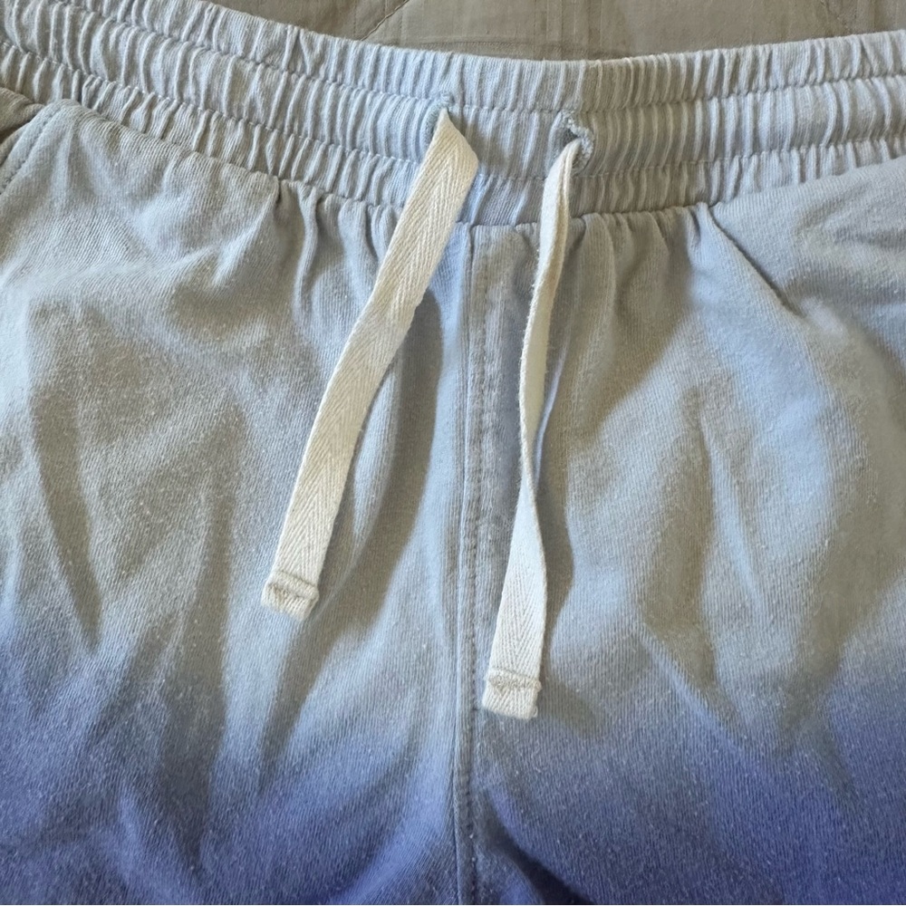 Tea Collection Gradient Blue and White Kids Shorts- Sz 5 - Picture 3 of 7